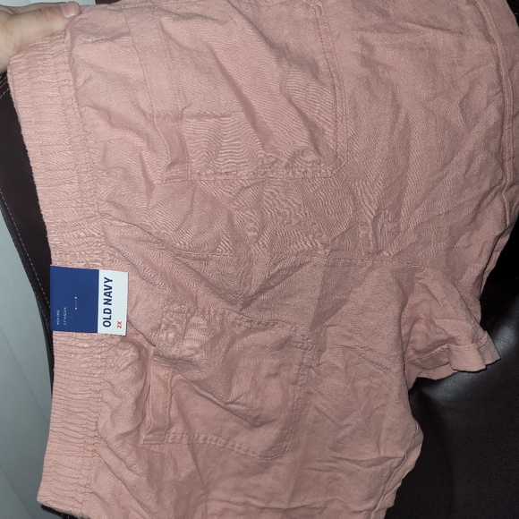 Shorts - Picture 2 of 3